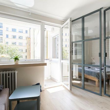 Apartament Downtown Apartment กดิเนีย ภายนอก รูปภาพ