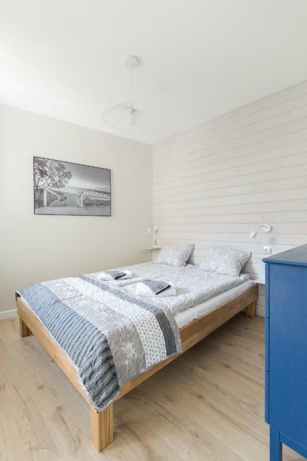 Apartament Downtown Apartment กดิเนีย ภายนอก รูปภาพ